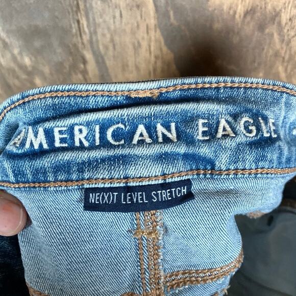 American Eagle Outfitters Womens Shorts Blue Denim Midi Distressed Stretch 4 - Picture 4 of 11